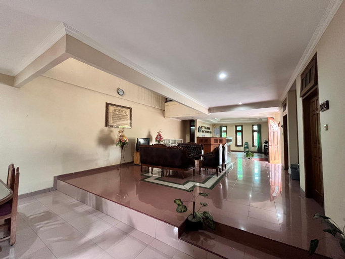 Public Area, Wisma Atma Bhakti near Solo Square Mitra RedDoorz, Solo