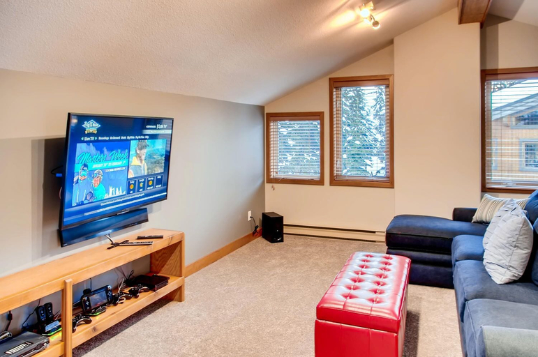Others 5, 385 Moonshine Crescent by Okanagan Premier, Kootenay Boundary