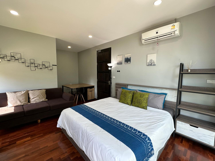 Bedroom 13