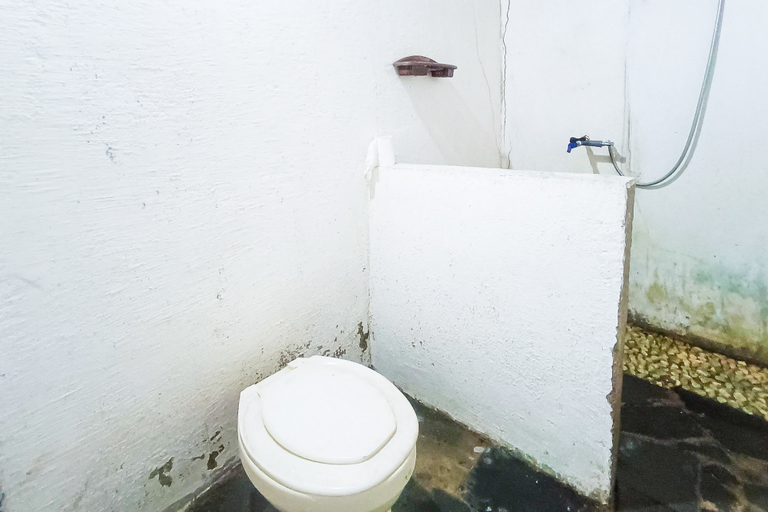 Bathroom 3, Rejeng Bungalow near Gangga Waterfall Lombok, Lombok