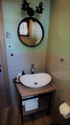 Bathroom 4, Plitvice Holiday Lodge, Plitvička Jezera