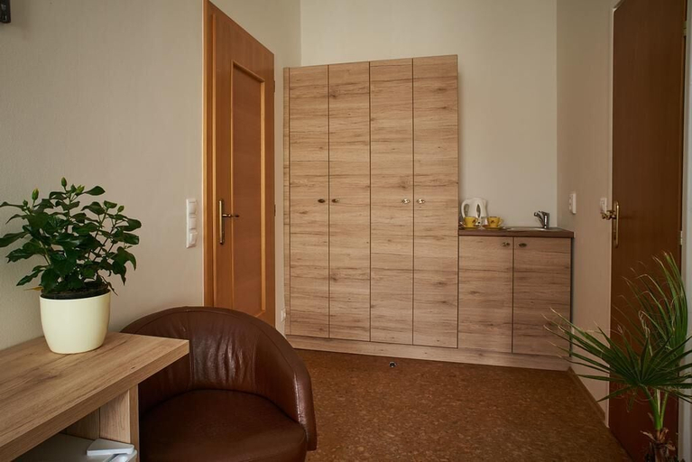 Others 4, Vinci Apartman Szombathely, Szombathely