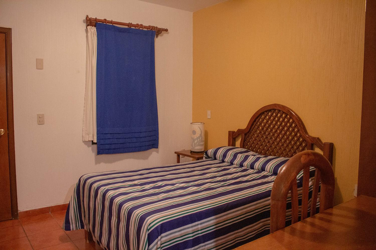 Others 2, Hotel Degollado, Degollado