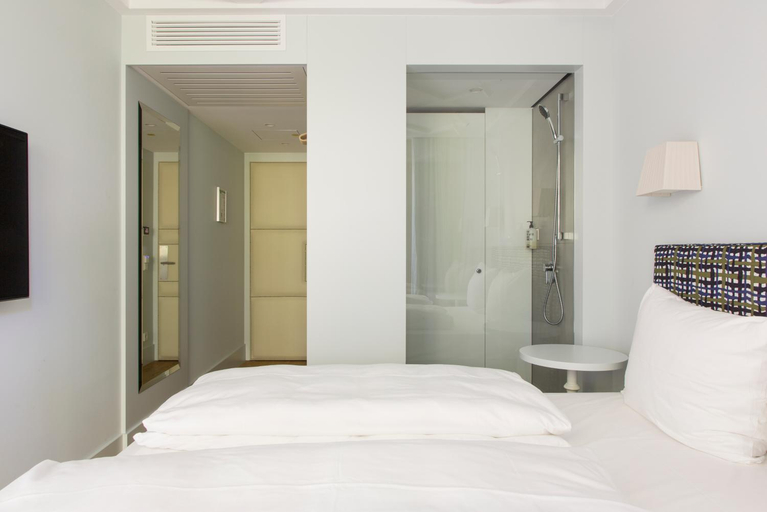 Bedroom 2, Jugend- und Familienhotel Augustin, München