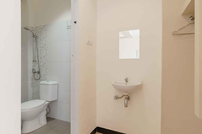 Bathroom 4