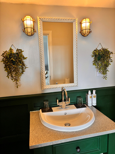 Bathroom 3, The Gateway Hotel, Cumbria