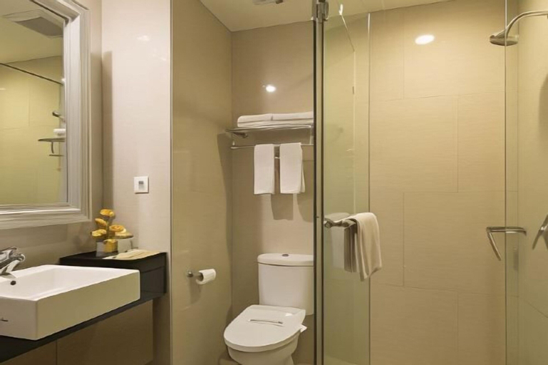 Bathroom 21