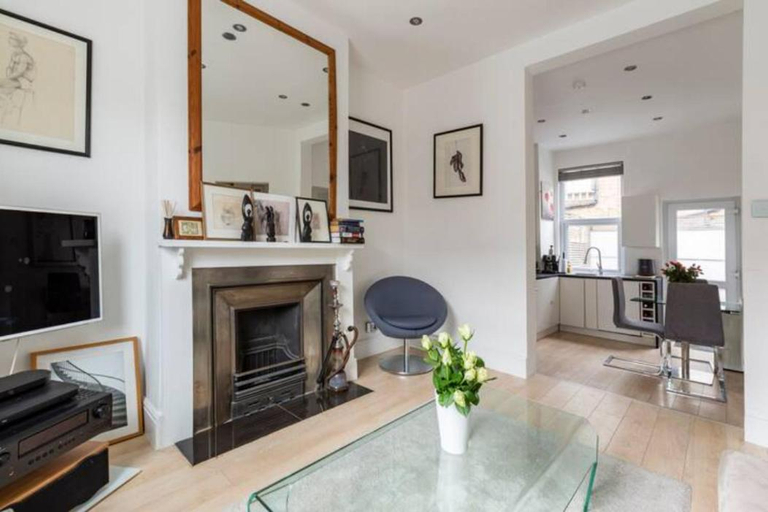 Others 4, Smart London Townhouse, London
