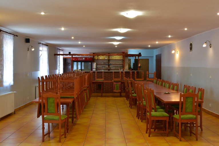 Others 2, Penzion U parku, Děčín