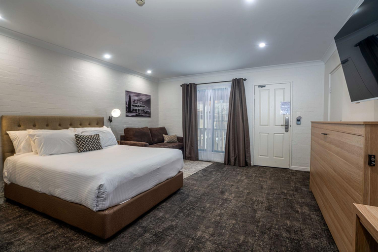 Bedroom 15