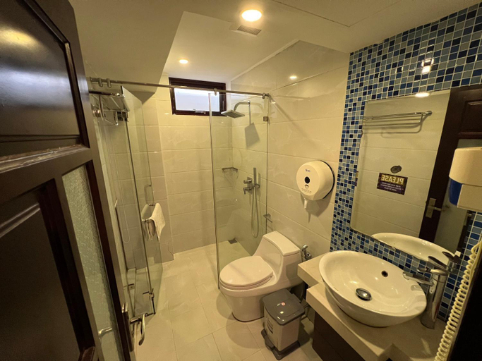 Bathroom 3, Fuse Old Town Hoi An, Da Nang