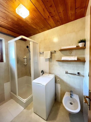 Bathroom 3, Apartments Spirit of Mountains, Bolzano