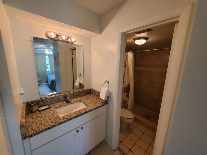Bathroom 3, Ocean Village Club O15, Saint Johns