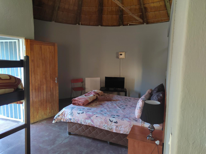 Bedroom 2, Graskop family retreat and backpackers, Ehlanzeni