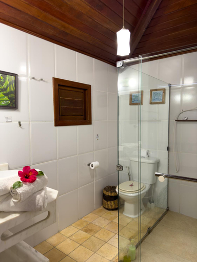 Bathroom 10