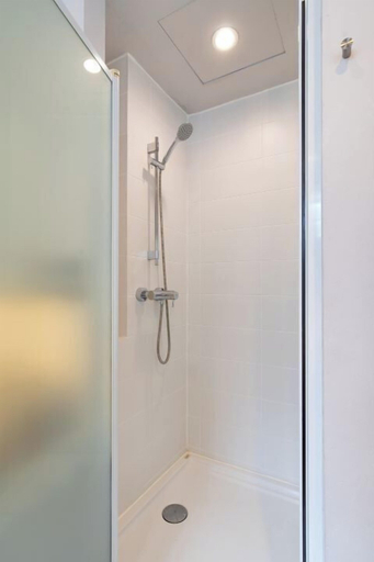 Bathroom 12