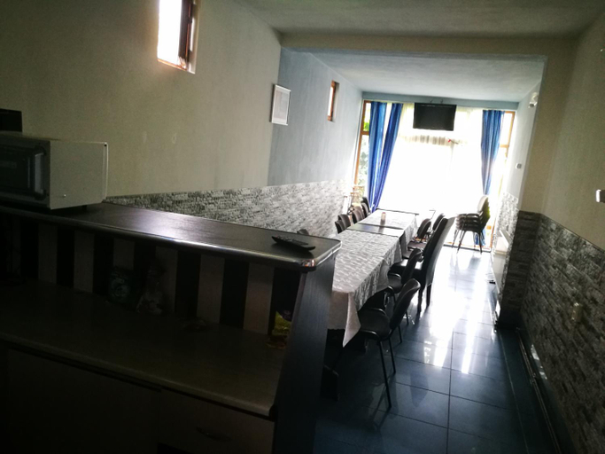 Food & Drinks, Pensiunea Ramona, Crasna