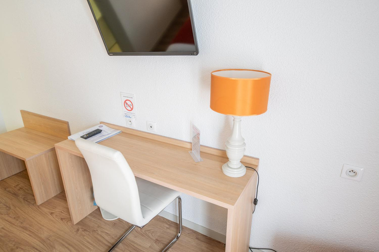 Others 5, Hotel Saint Laurent, Aube