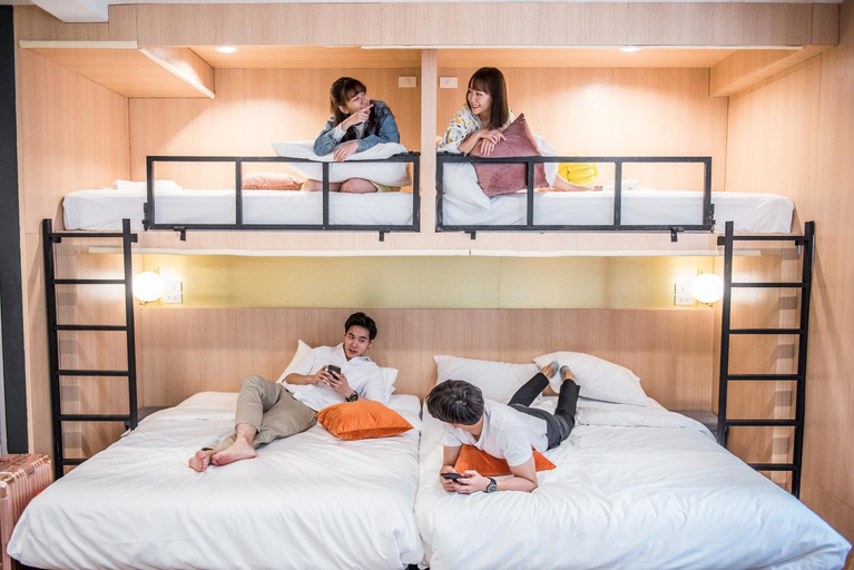 Bedroom 16