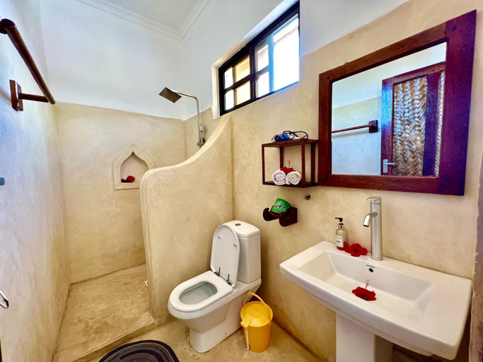 Bathroom 3, Chikachika Beach B&B, Kaskazini 'A'