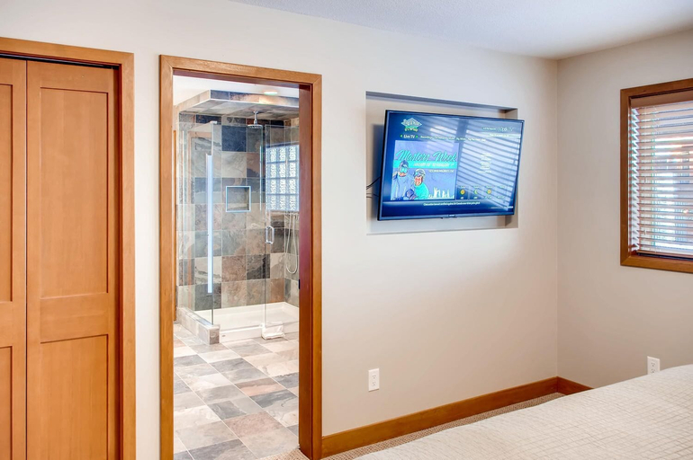 Bedroom 2, 385 Moonshine Crescent by Okanagan Premier, Kootenay Boundary