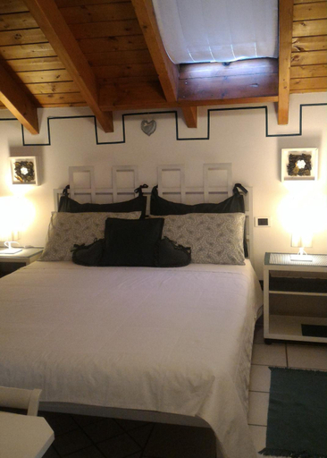 Others 3, B&B LE MAGNOLIE, Varese