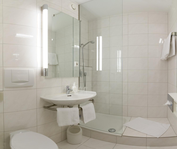 Bathroom, Domus, München