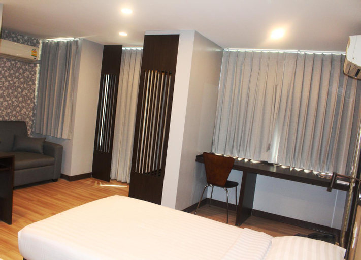 Bedroom 25