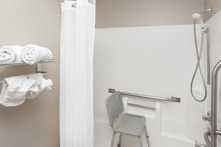 Bathroom 4, Quality Inn Elkhart, Elkhart