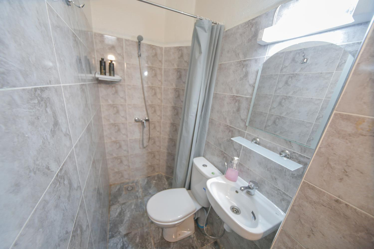 Bathroom 4