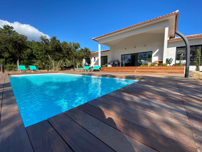 Balcony/terrace, VILLA ISULA by Intendance Excellency, Corse-du-Sud