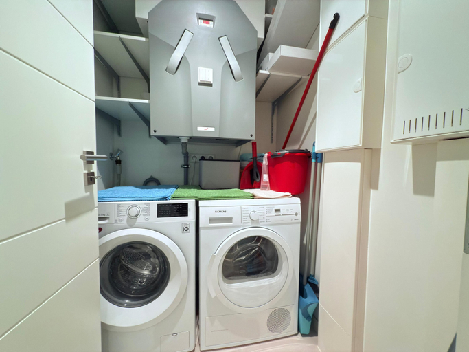 Bathroom 2, Comfort 2 bedrooms Apt w balcony&parking, Capellen