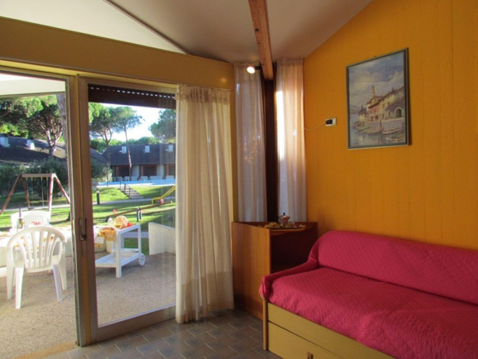 Bedroom 2, Beautiful Resort with private terrace - Pool - Childrens Games, Venezia