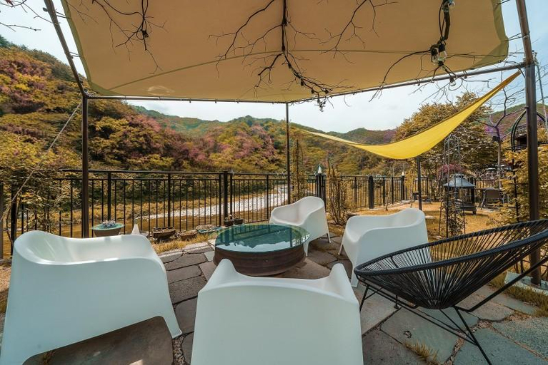 4, Inje Gangturak Pension, Inje