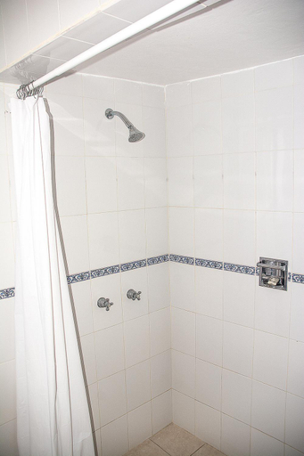 Bathroom 4, Hotel Roma, Durango