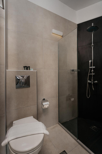 Bathroom 5, Petradi Beach Lounge Hotel, Crete