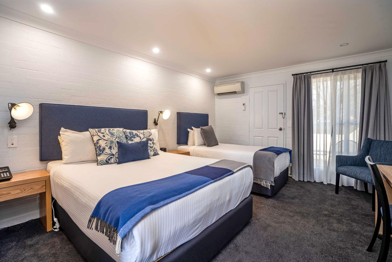 Bedroom 6
