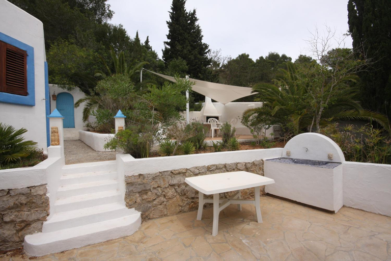 Others 3, Can Alinda, Baleares