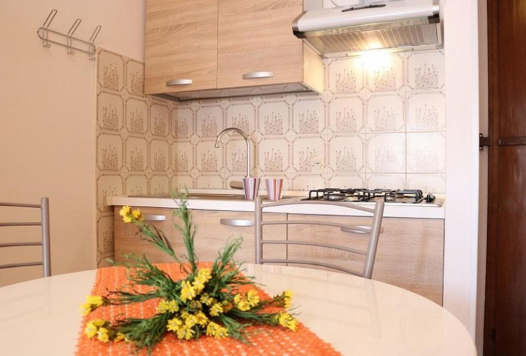 Others 5, Superb Apartment with Sea View - Including Beach Place, Venezia