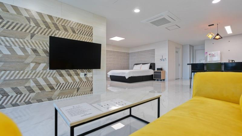 Gyeongju S&B Pool Villa, Pohang