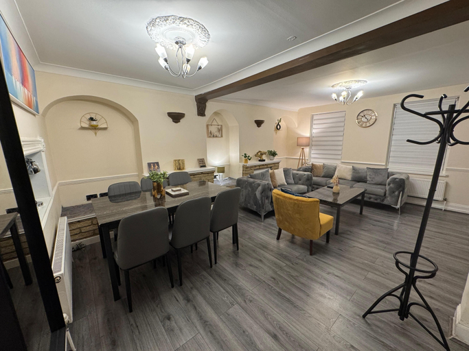 Others 5, 3BR House with Free WiFi All Over UK, London