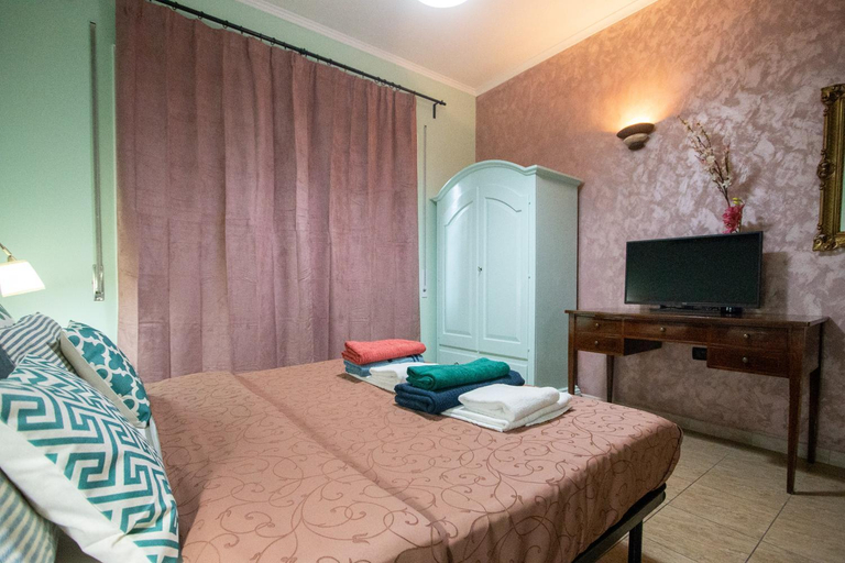 Bedroom 4, B&B Colorful Suite Yard, Rome