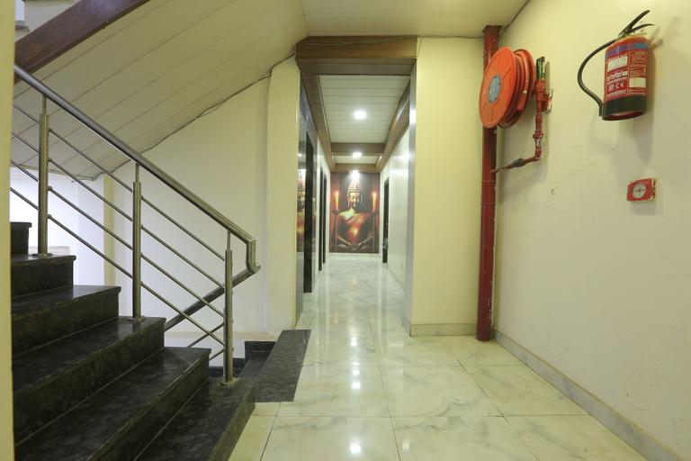 Others 5, hotel hi life DX, Delhi