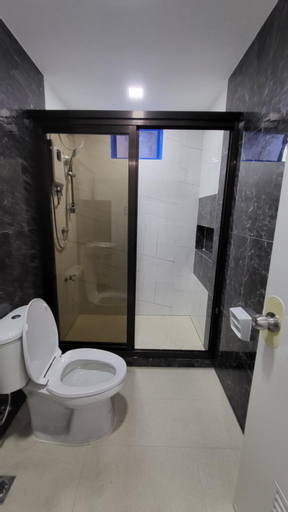 Bathroom 8