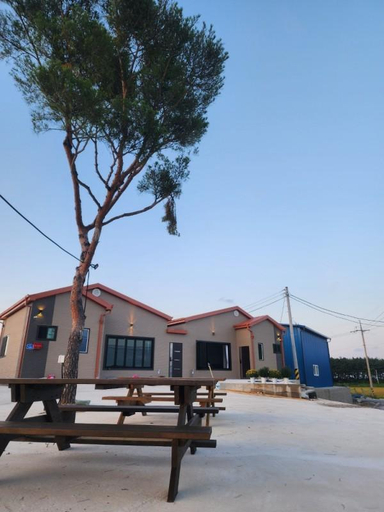 Exterior & Views 1, Goseong Dongho Pension, Goseong