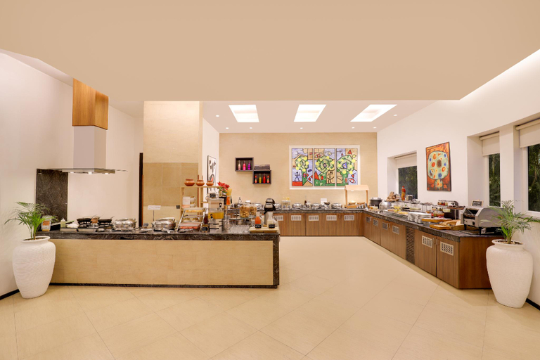 Food & Drinks 3, Lemon Tree Hotel Hinjawadi, Pune