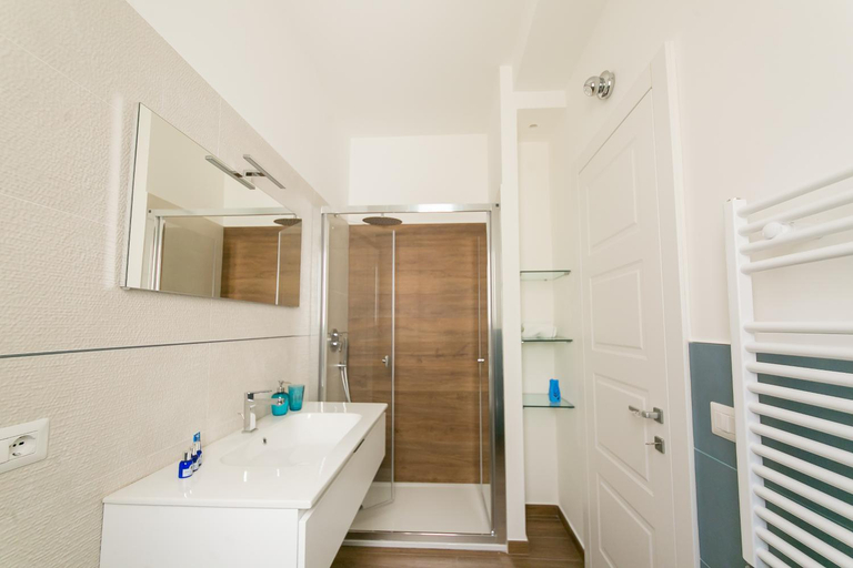 Bathroom 2, My place, Bari