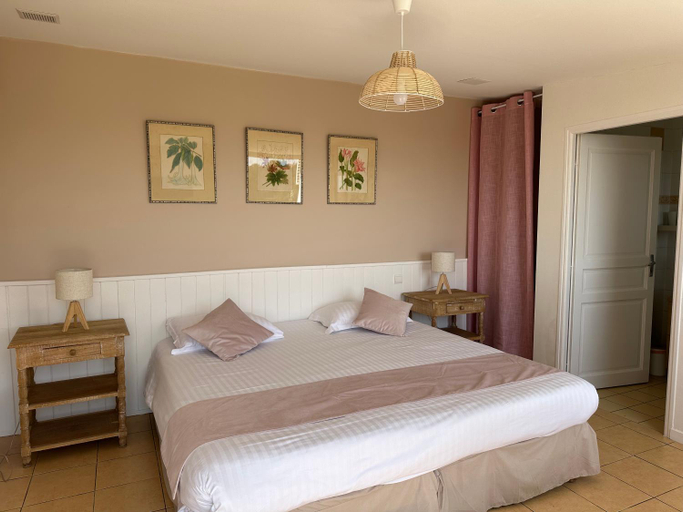Bedroom 2, Hotel La Fiancee du Pirate, Alpes-Maritimes