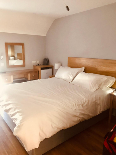 Bedroom 2, Leanna's Lodge, Keshcarrigan