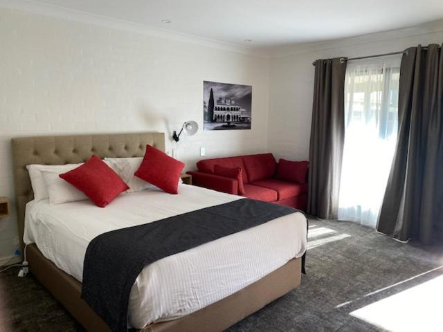 Bedroom 13